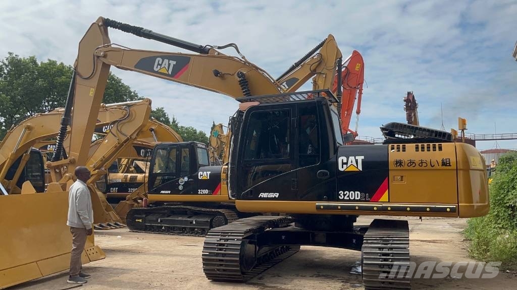 CAT 320 D L 履带挖掘机