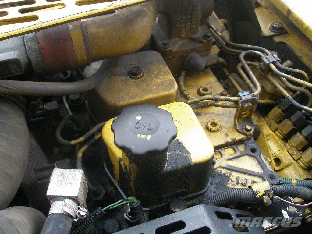 Komatsu PW 130ES-6K Gravemaskiner på hjul