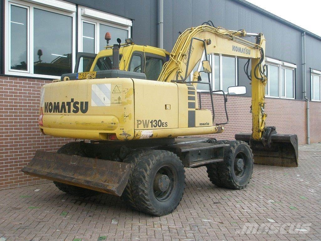 Komatsu PW 130ES-6K Gravemaskiner på hjul