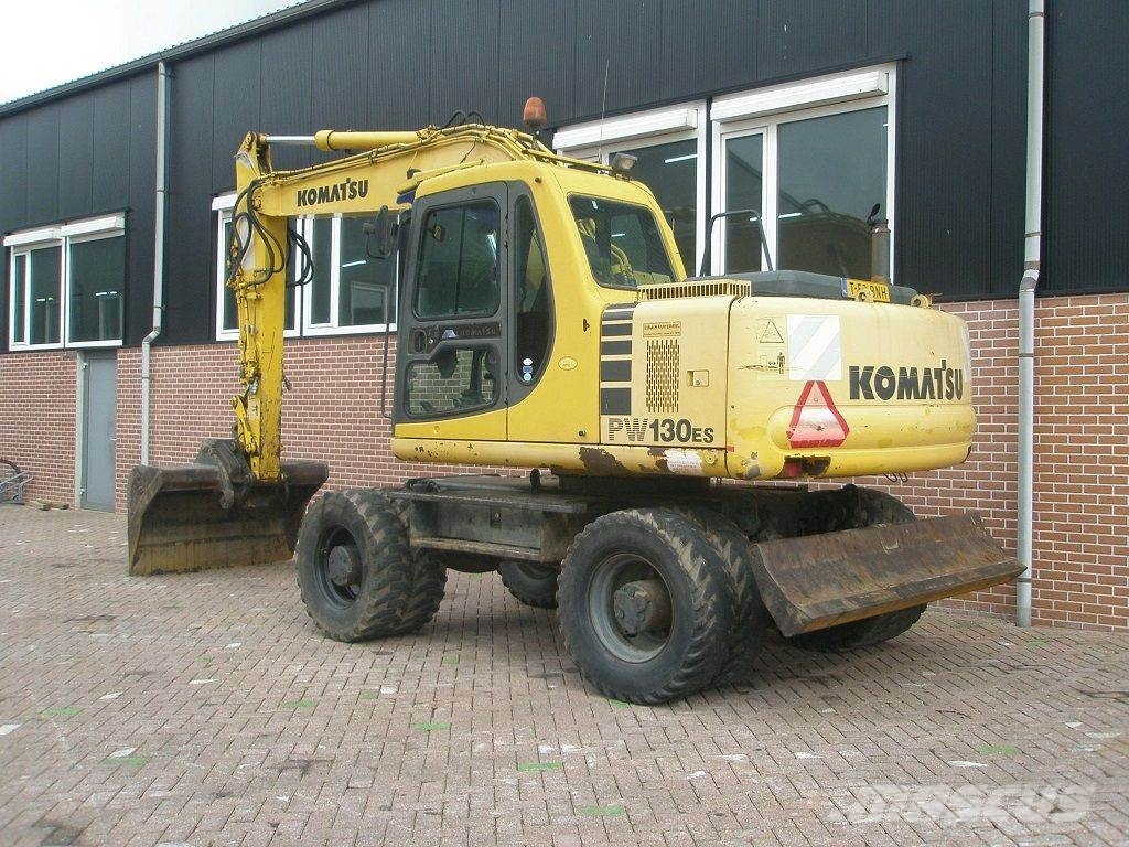 Komatsu PW 130ES-6K Gravemaskiner på hjul