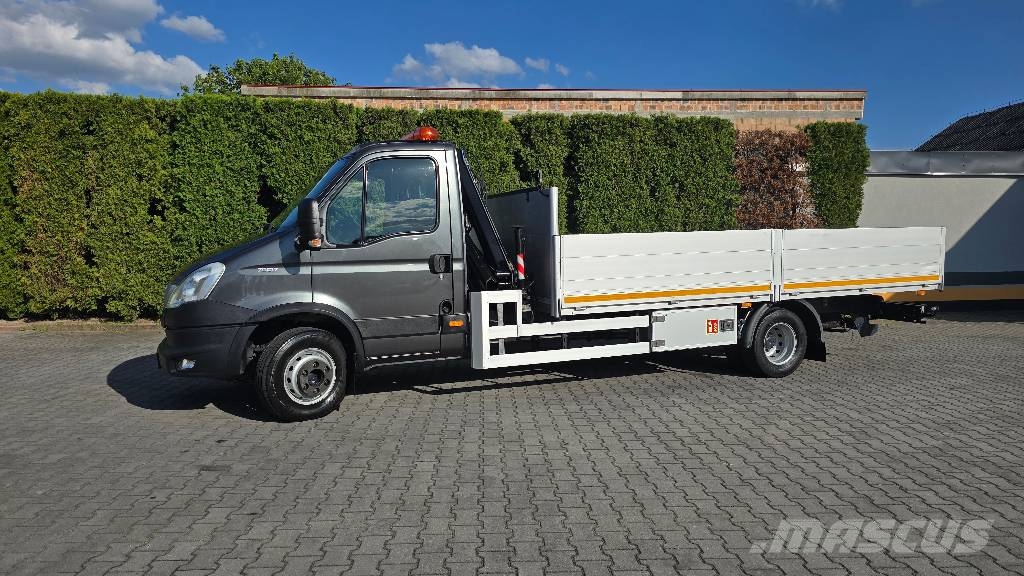 Iveco Daily 70C17 HIAB 044 D-3 Camiones grúa