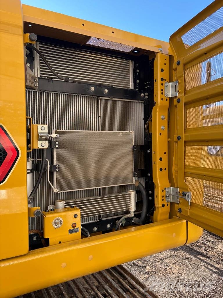 CAT 323 Bageri guseničari
