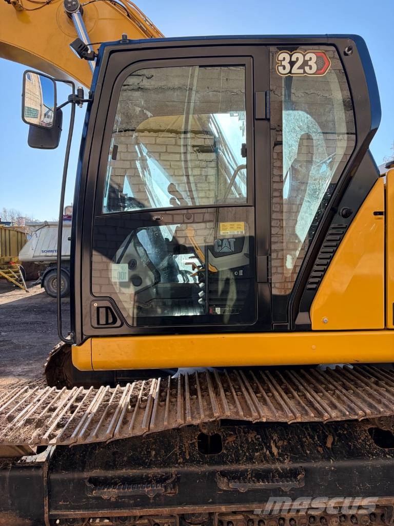 CAT 323 Bageri guseničari