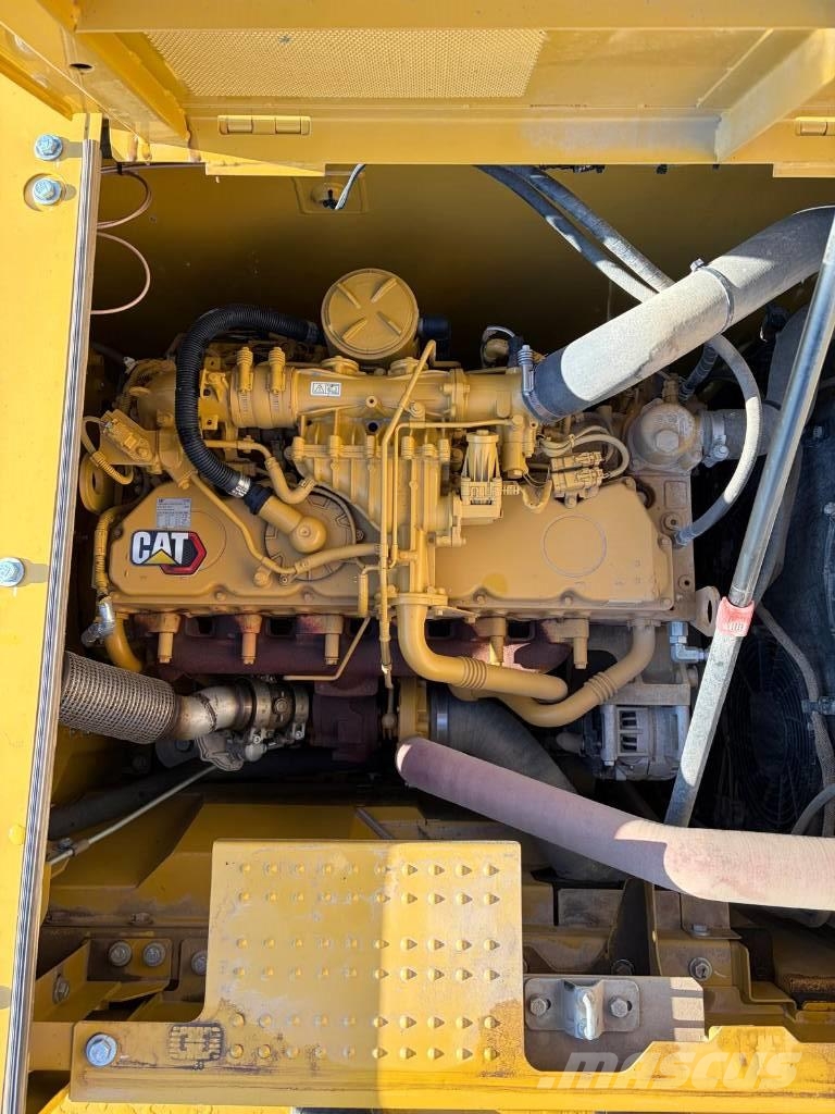 CAT 323 Bageri guseničari