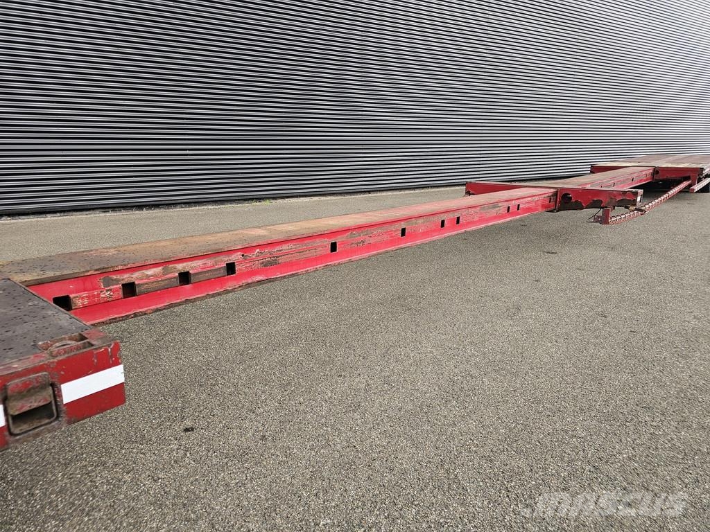 Nooteboom MCO-58-04V / 2 x EXTENDABLE / STEERING AXLE Ημιρυμούλκες με χαμηλό δάπεδο