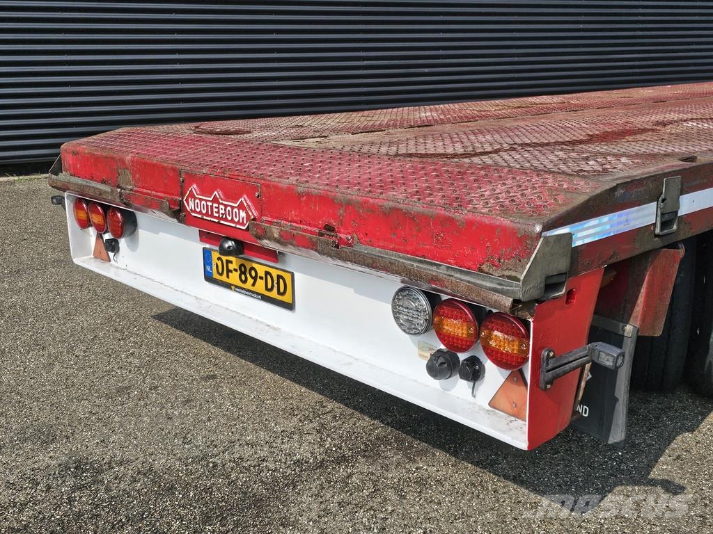 Nooteboom MCO-58-04V / 2 x EXTENDABLE / STEERING AXLE Ημιρυμούλκες με χαμηλό δάπεδο