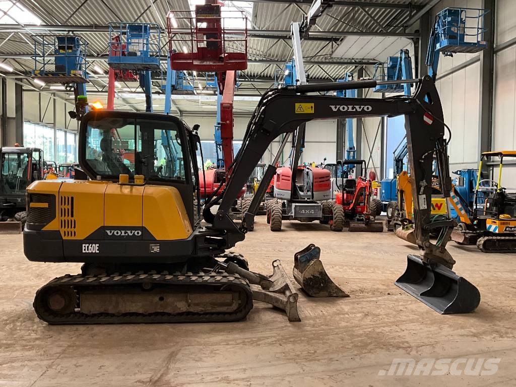 Volvo EC 60 E حفارات صغيرة أقل من 7 طن (حفارات صغيرة)