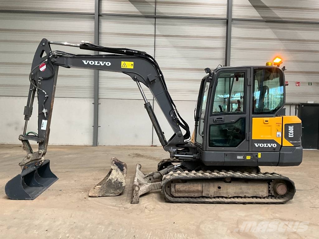 Volvo EC 60 E حفارات صغيرة أقل من 7 طن (حفارات صغيرة)