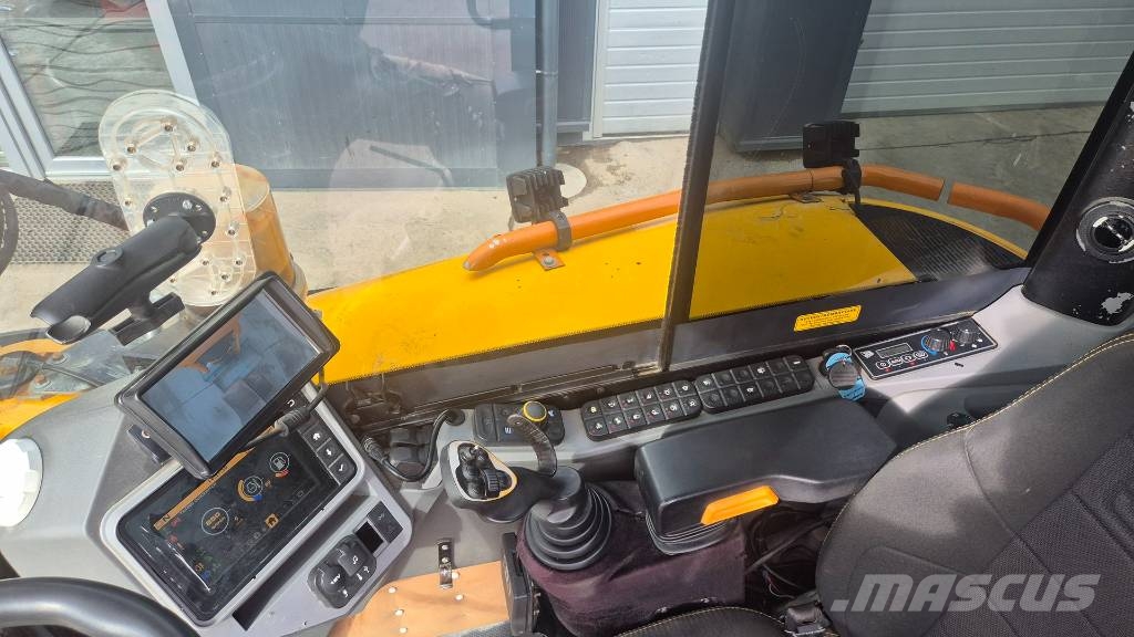 JCB HYDRADIG 110W - ROTOTILT - 2016 YEAR - 8120 HOURS Εκσκαφείς με τροχούς - λάστιχα