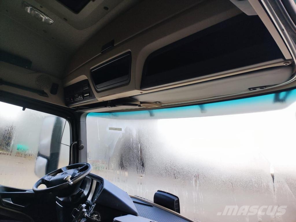 Mercedes-Benz Actros MP4 cabin Kabiny i wnętrze