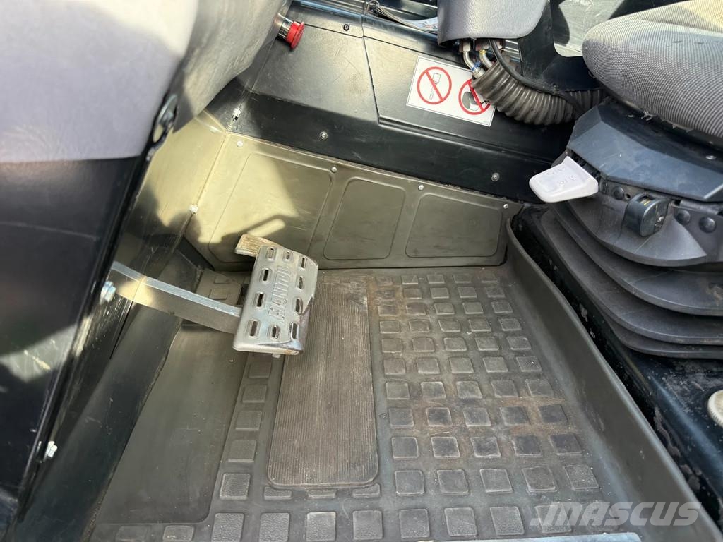 Manitou MLT845-100H Poljoprivredni teleskopski utovarivači