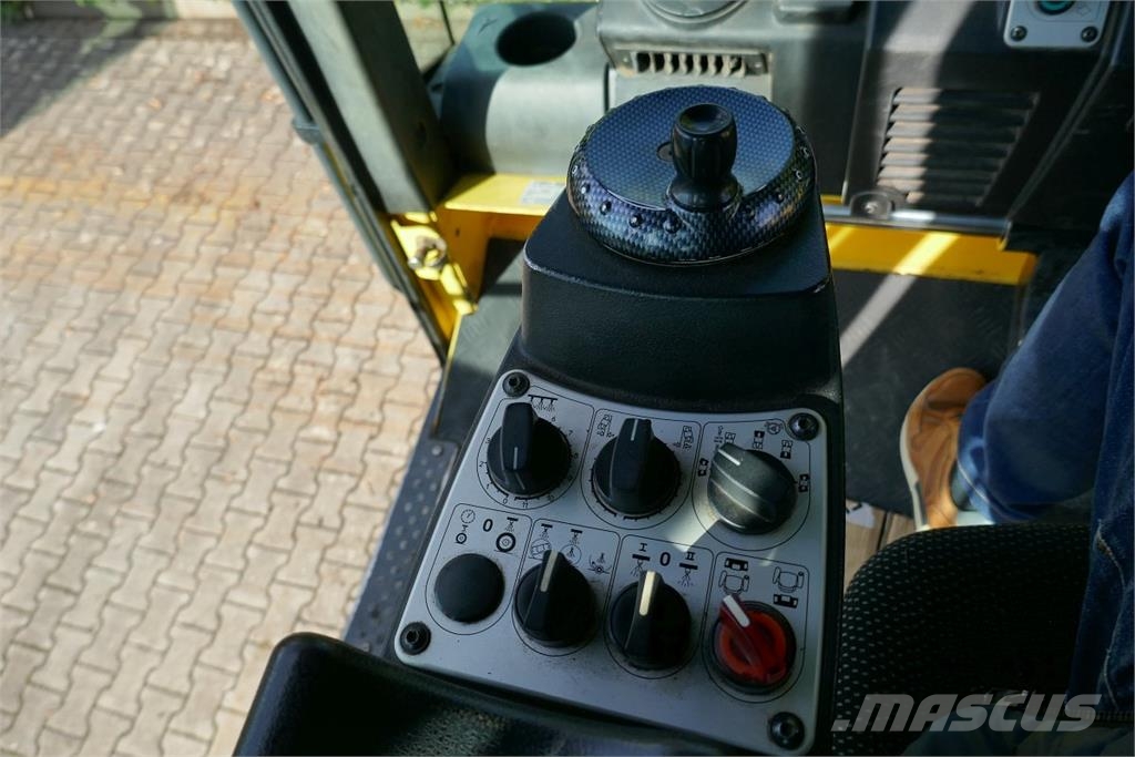 Bomag BW 174 AP-4i AM Male mašine za asfaltiranje