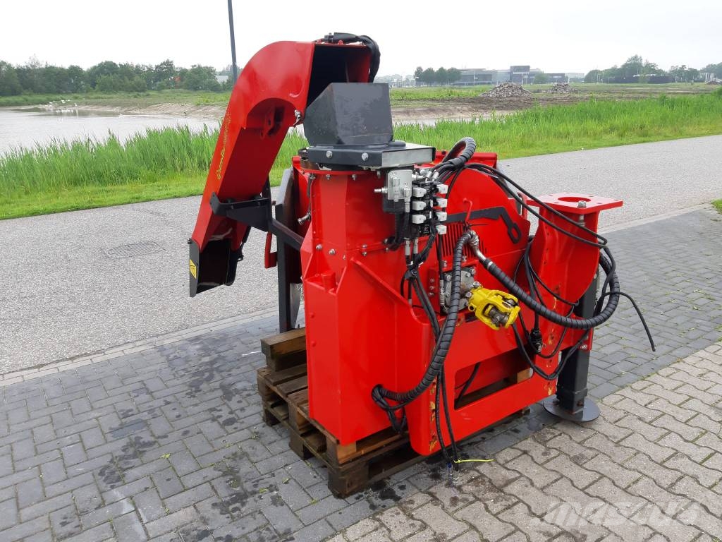 Greentec Cheetah 30 Unimog Trituradoras de madera