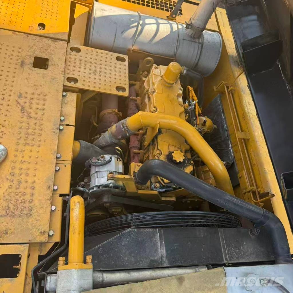 CAT 330D2L Raupenbagger