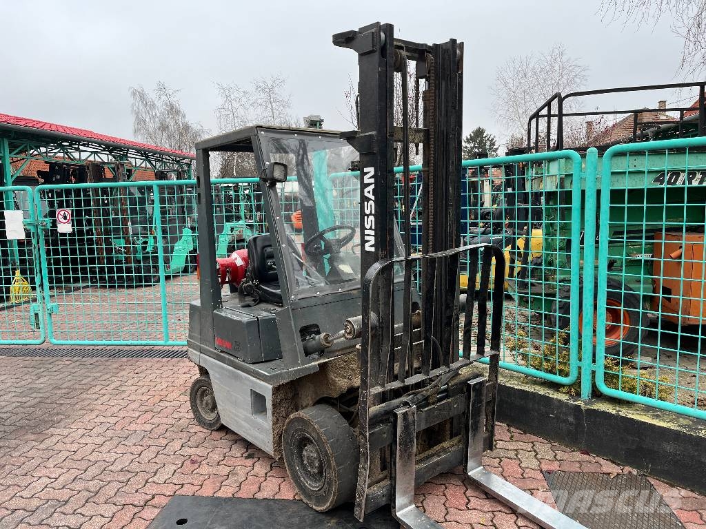 Nissan H01A-15U V-4272 IO Газовые погрузчики