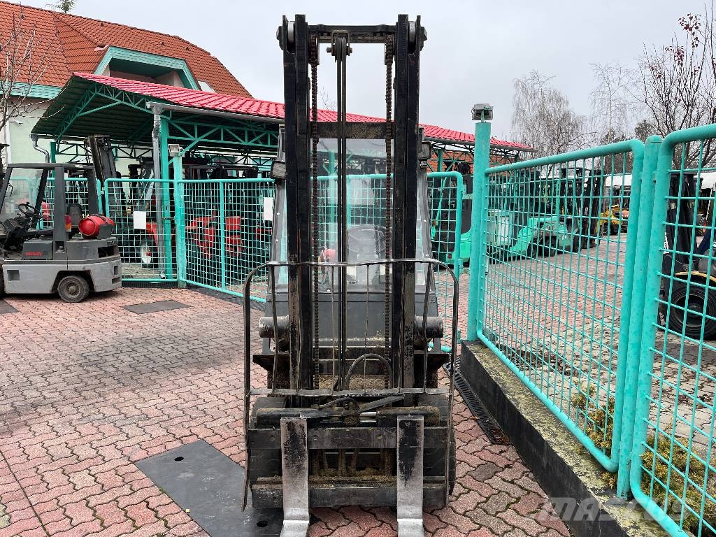 Nissan H01A-15U V-4272 IO Газовые погрузчики