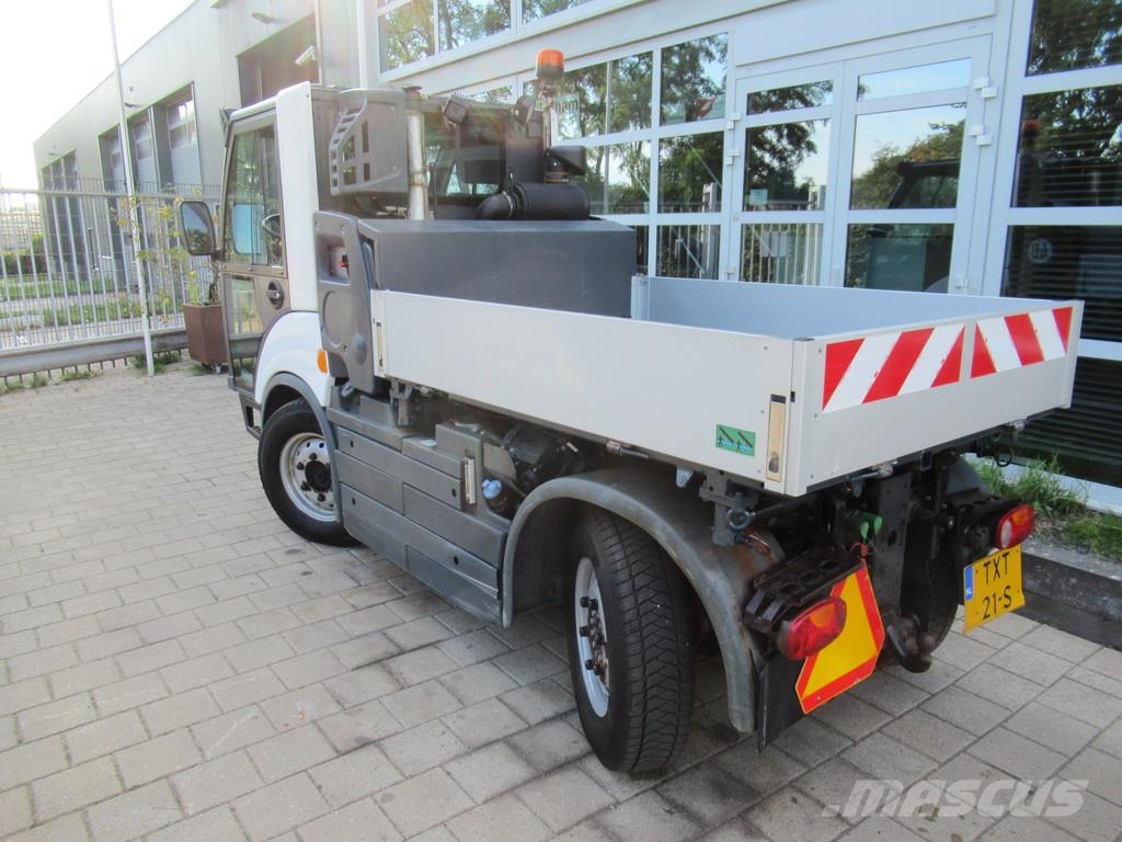 Hako Multicar M29 C EURO6 Mobilhydraulik 4WD + 4WS Kipp Utility porta attrezzi