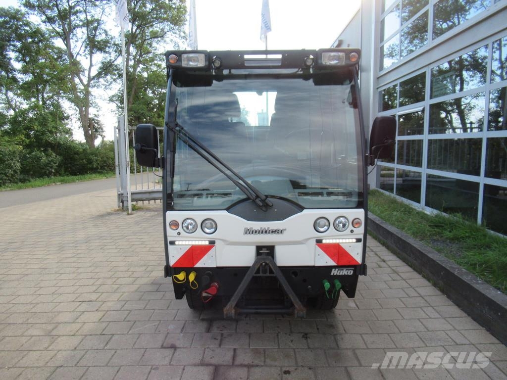 Hako Multicar M29 C EURO6 Mobilhydraulik 4WD + 4WS Kipp Utility porta attrezzi