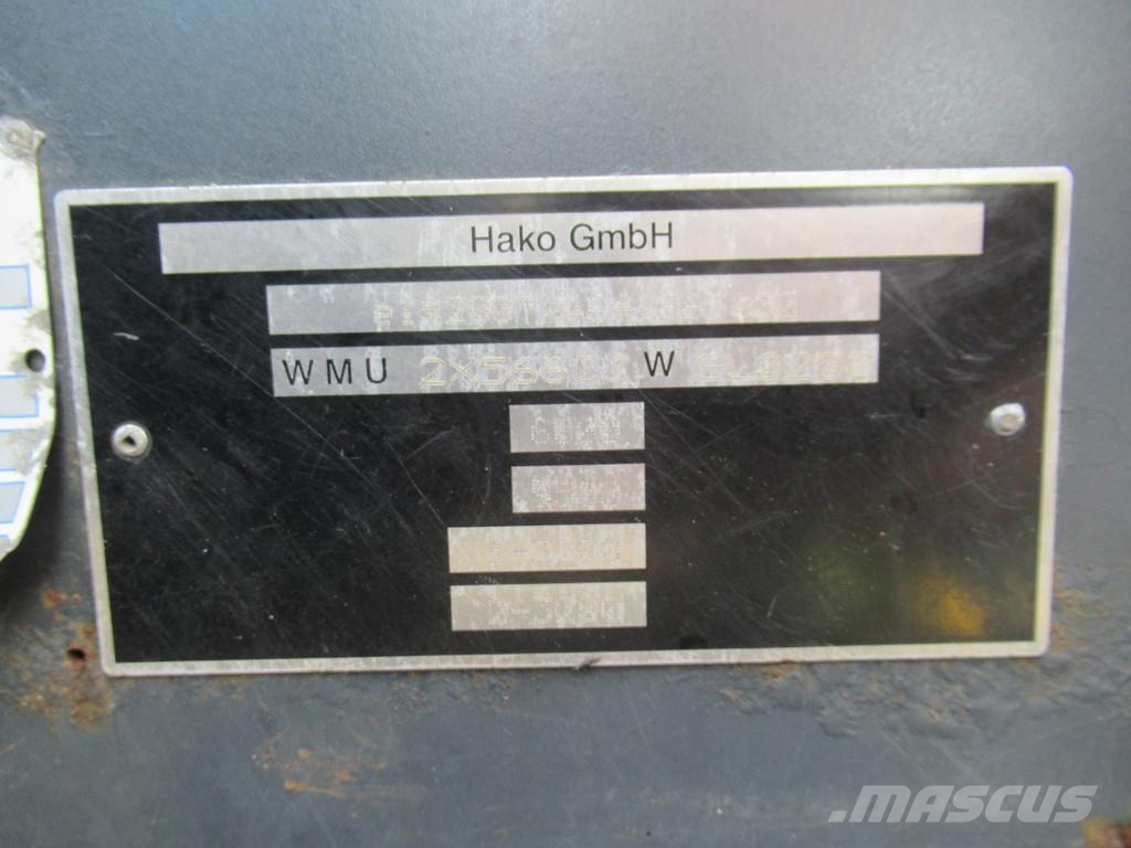Hako Multicar M29 C EURO6 Mobilhydraulik 4WD + 4WS Kipp Utility porta attrezzi