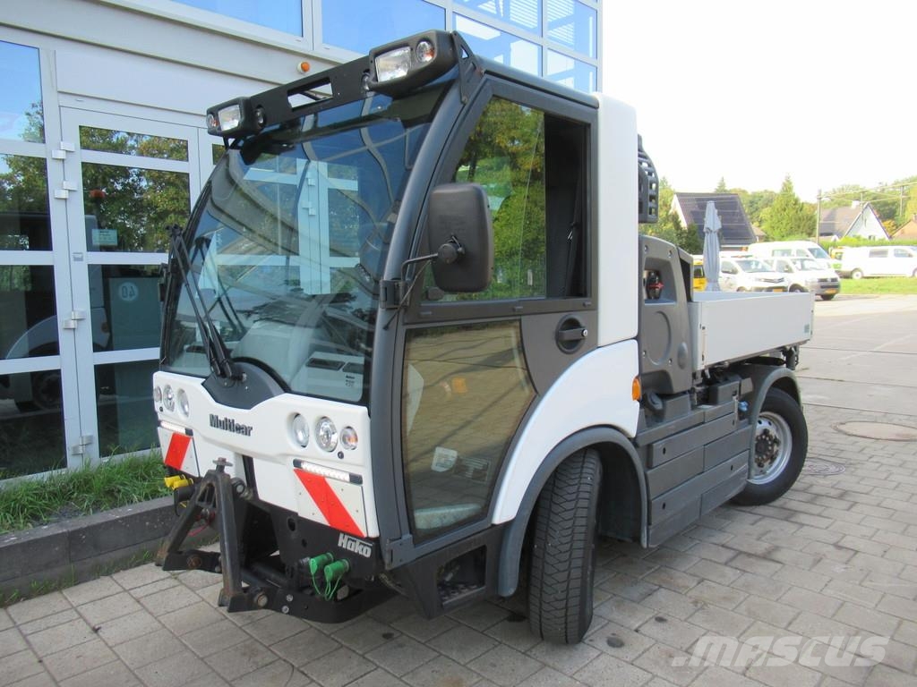 Hako Multicar M29 C EURO6 Mobilhydraulik 4WD + 4WS Kipp Utility porta attrezzi