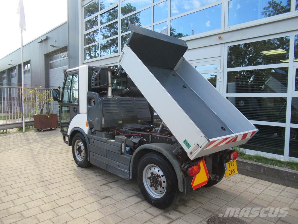 Hako Multicar M29 C EURO6 Mobilhydraulik 4WD + 4WS Kipp Utility porta attrezzi