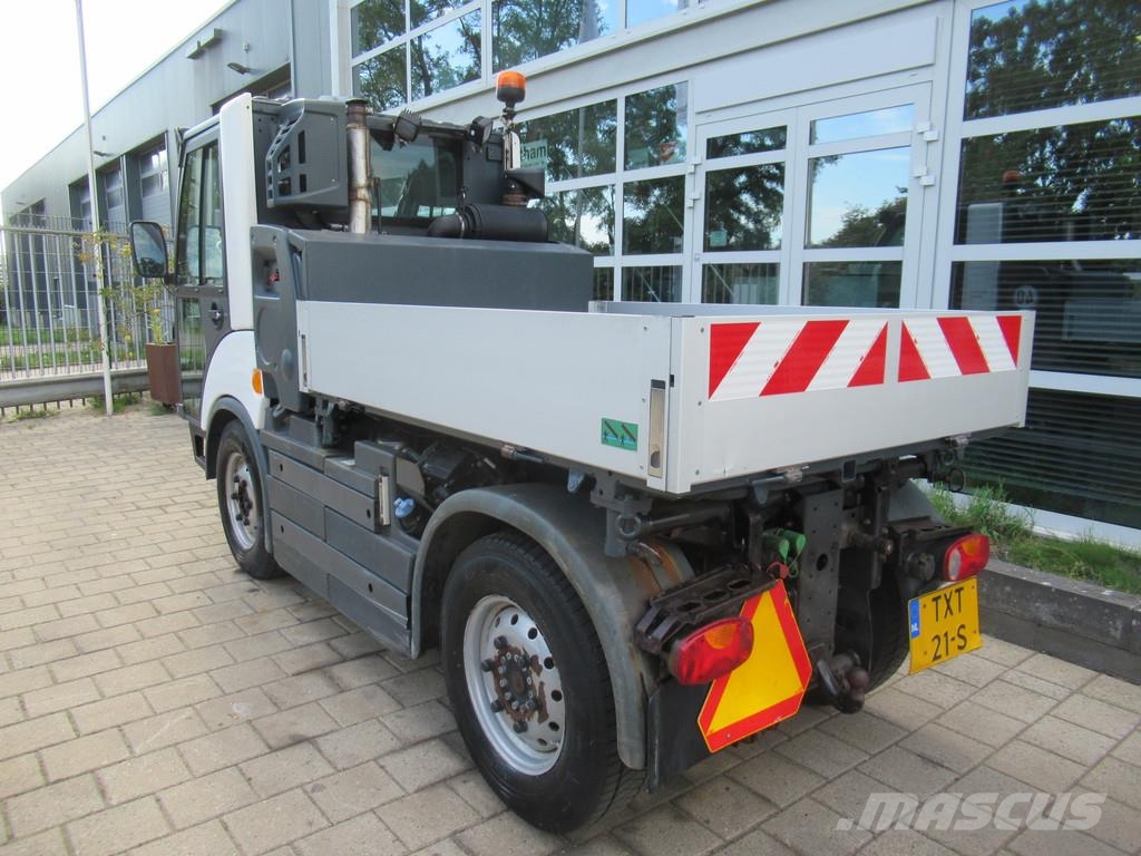 Hako Multicar M29 C EURO6 Mobilhydraulik 4WD + 4WS Kipp Utility porta attrezzi