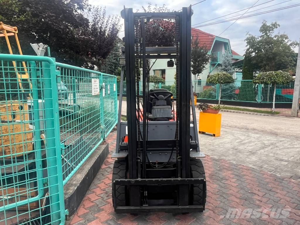 Toyota 6 FD 25 V-2929 OB شاحنات الديزل