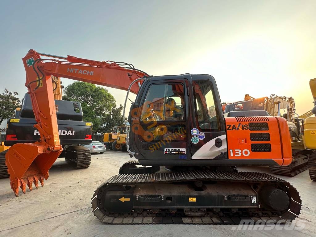 Hitachi ZX130-5A Raupenbagger