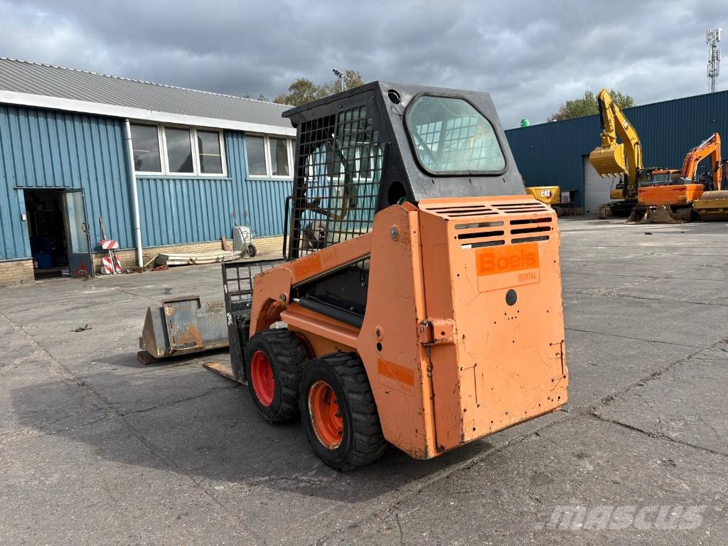 Bobcat S 70 bucket and forks Kompaktlader