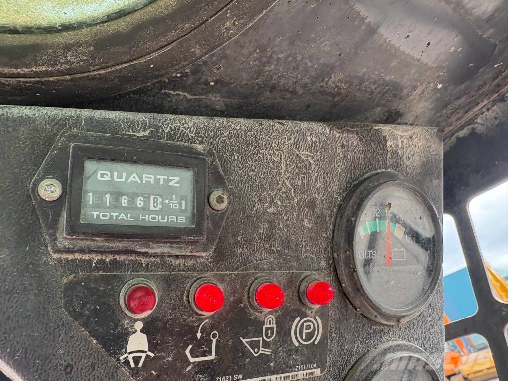 Bobcat S 70 bucket and forks Kompaktlader