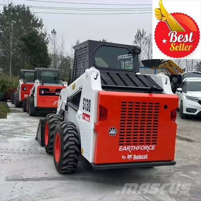 Bobcat S 130 لوادر انزلاقية التوجيه