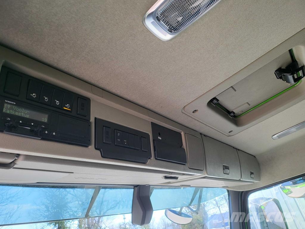 Volvo FM410 6X2 CARRIER SIDEOPENING Kølelastbiler