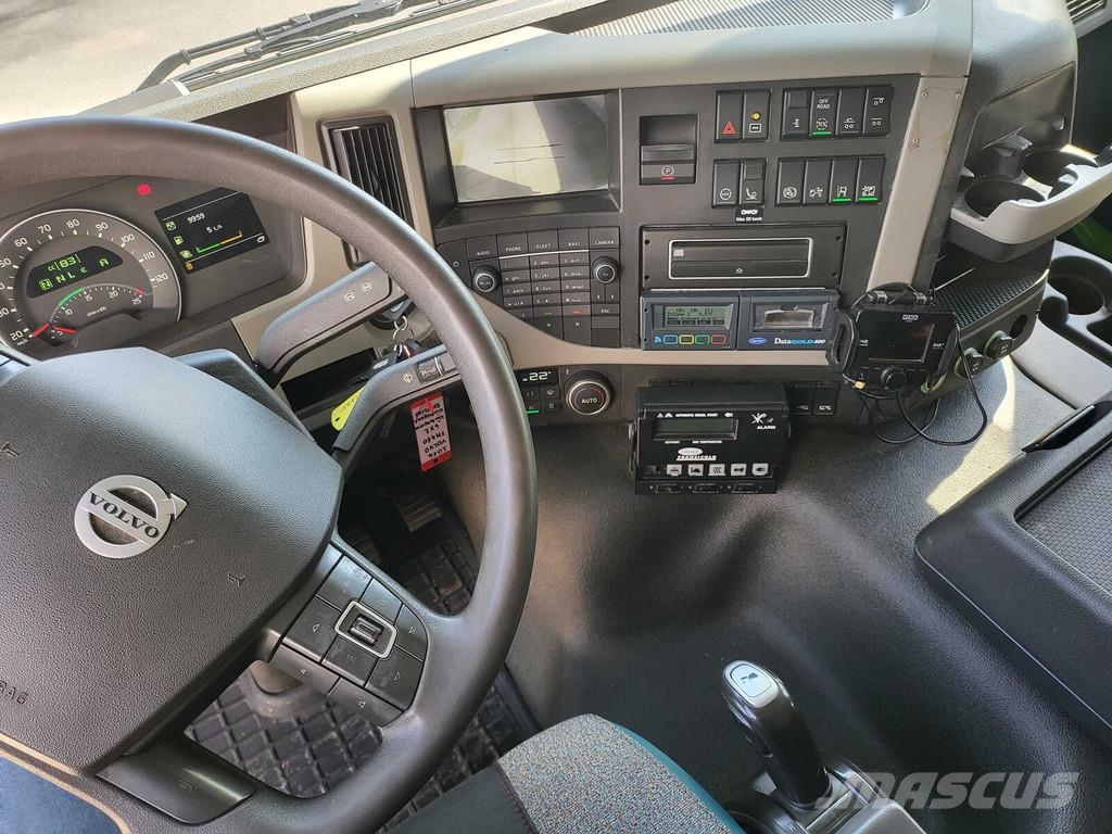 Volvo FM410 6X2 CARRIER SIDEOPENING Kølelastbiler