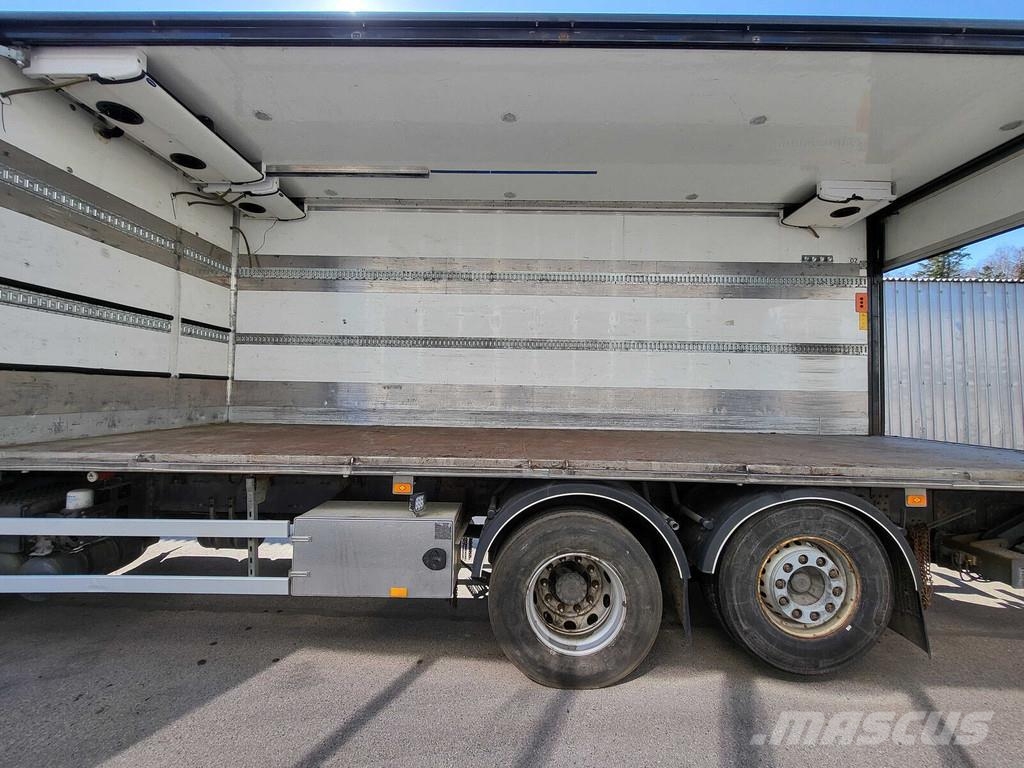 Volvo FM410 6X2 CARRIER SIDEOPENING Kølelastbiler