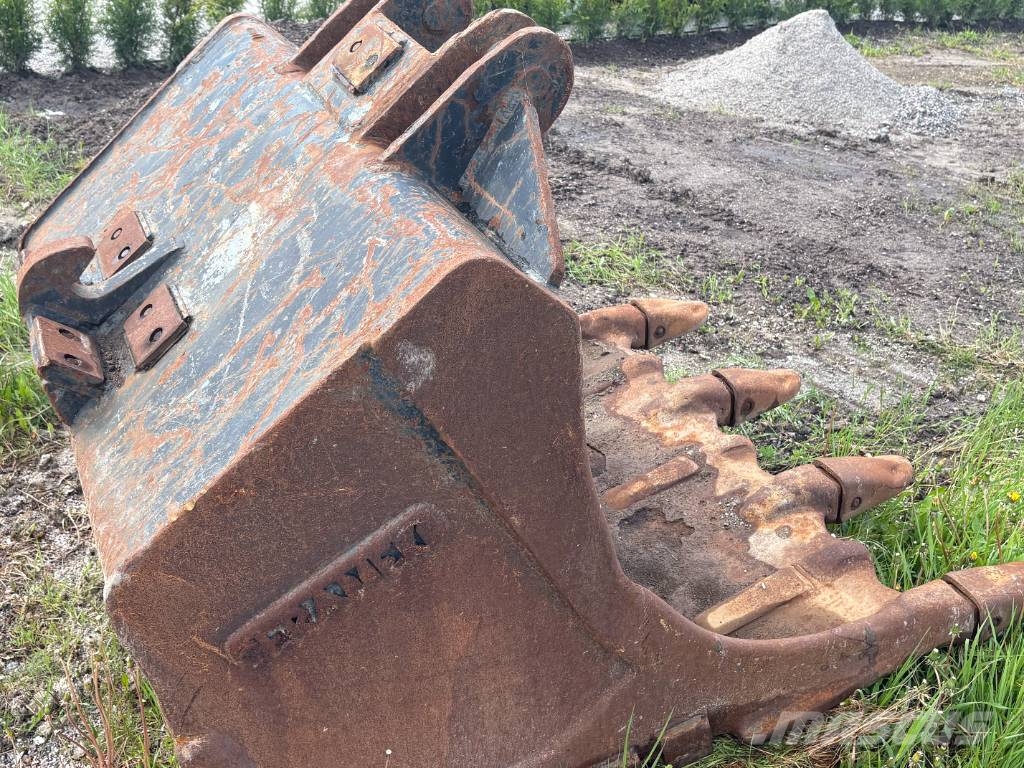 Hitachi ZX 250 LC-3 Bandgrävare