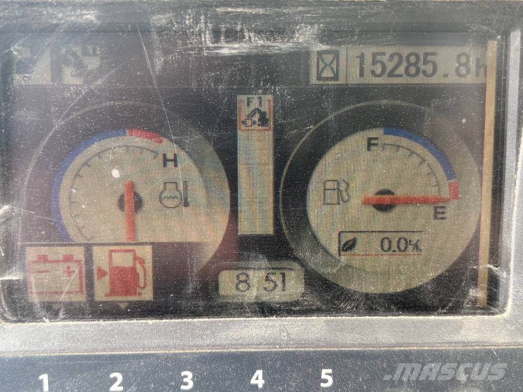 Hitachi ZX 250 LC-3 Bandgrävare