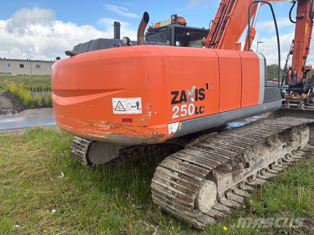 Hitachi ZX 250 LC-3 Bandgrävare