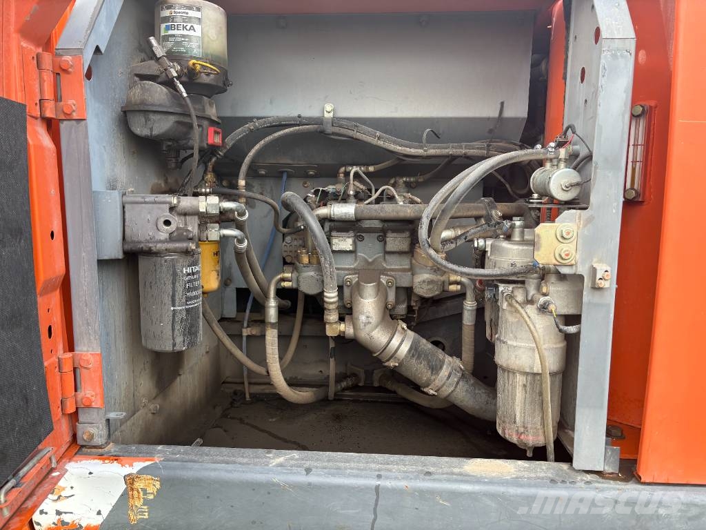 Hitachi ZX 250 LC-3 Bandgrävare