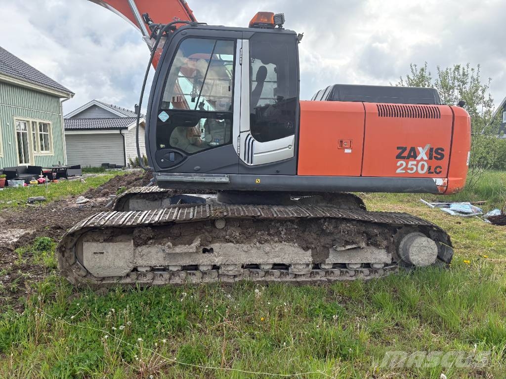 Hitachi ZX 250 LC-3 Bandgrävare
