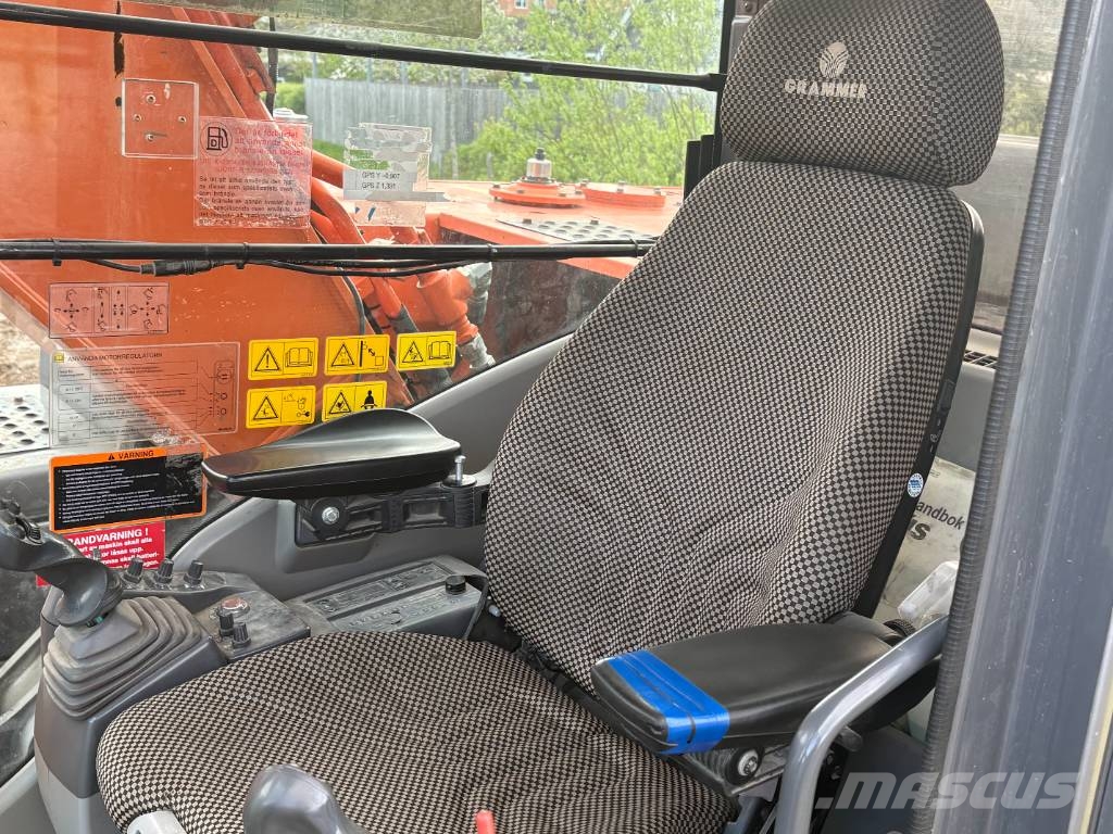 Hitachi ZX 250 LC-3 Bandgrävare