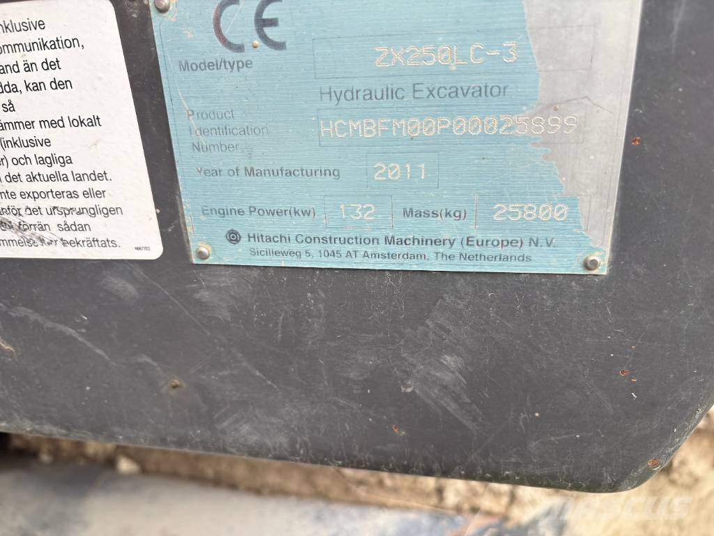 Hitachi ZX 250 LC-3 Bandgrävare