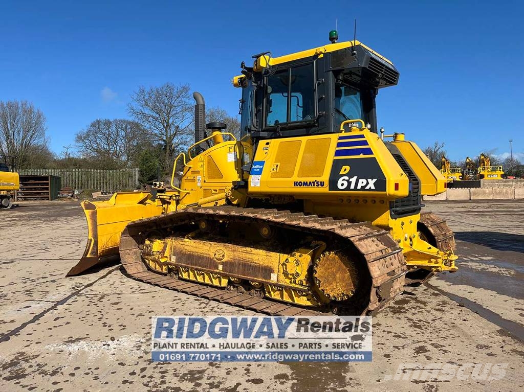 Komatsu D 61 PX-24 Buldozer sobre oruga
