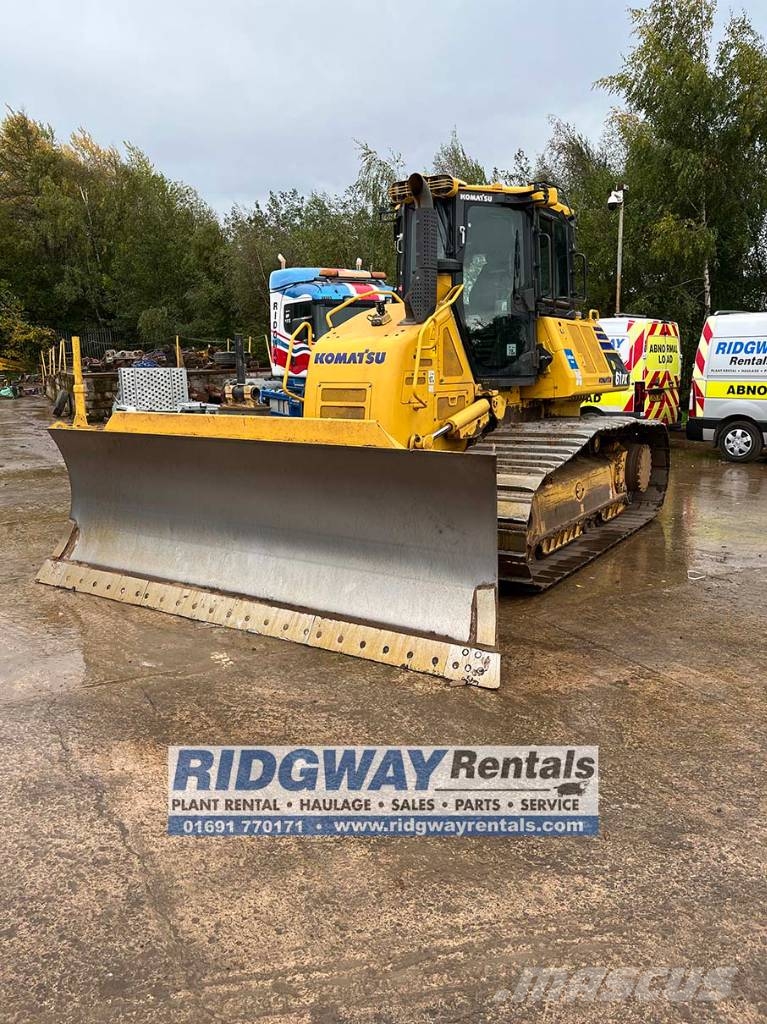 Komatsu D 61 PX-24 Buldozere pe senile