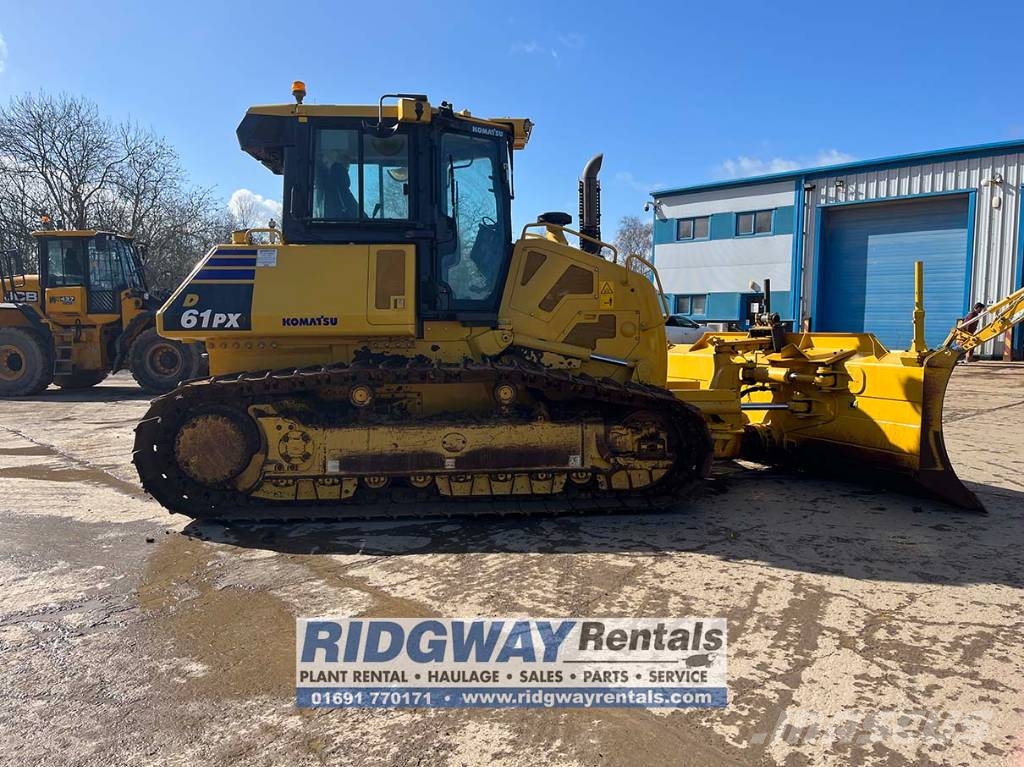 Komatsu D 61 PX-24 Buldozer sobre oruga