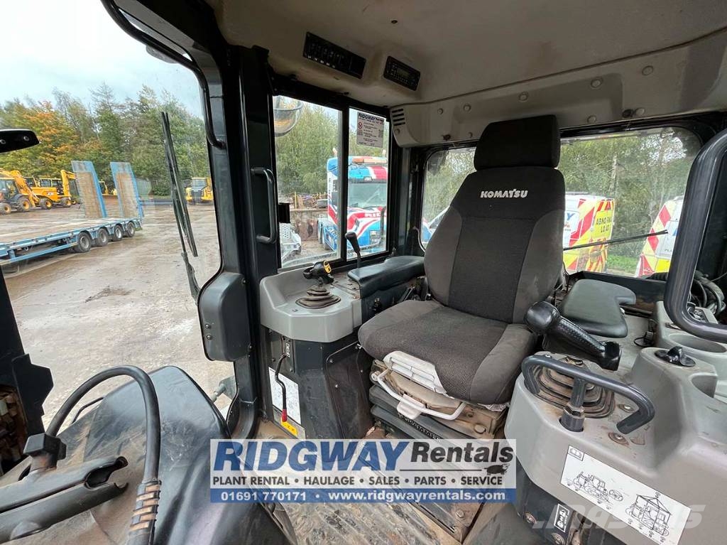 Komatsu D 61 PX-24 Buldozere pe senile