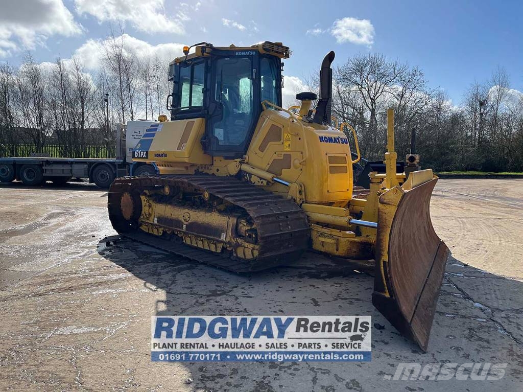 Komatsu D 61 PX-24 Buldozer sobre oruga