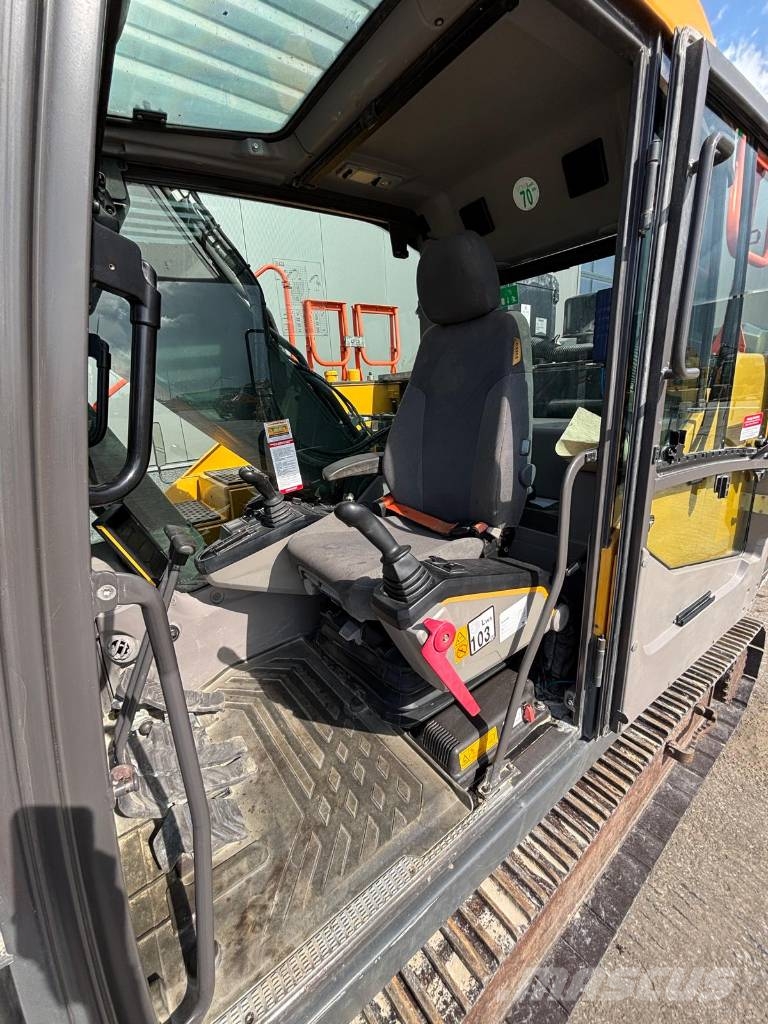 Volvo EC 250 ENL (Two buckets) Koparki gąsienicowe