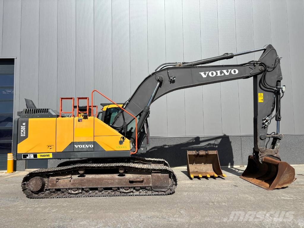 Volvo EC 250 ENL (Two buckets) Koparki gąsienicowe