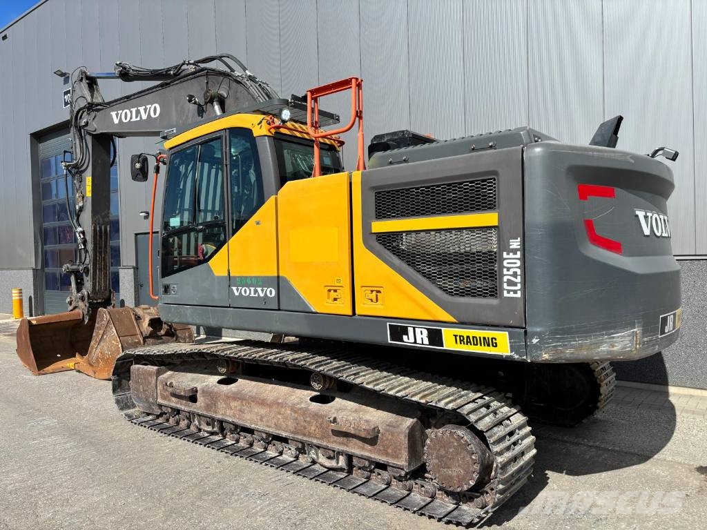 Volvo EC 250 ENL (Two buckets) Koparki gąsienicowe