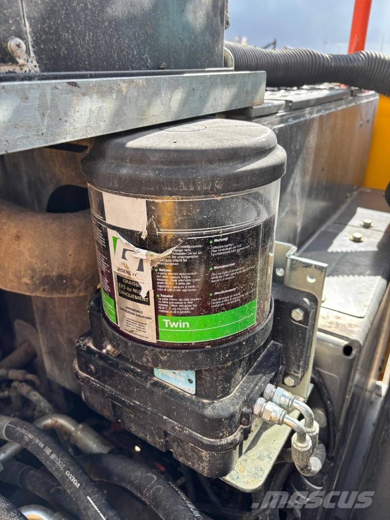 Volvo EC 250 ENL (Two buckets) Koparki gąsienicowe